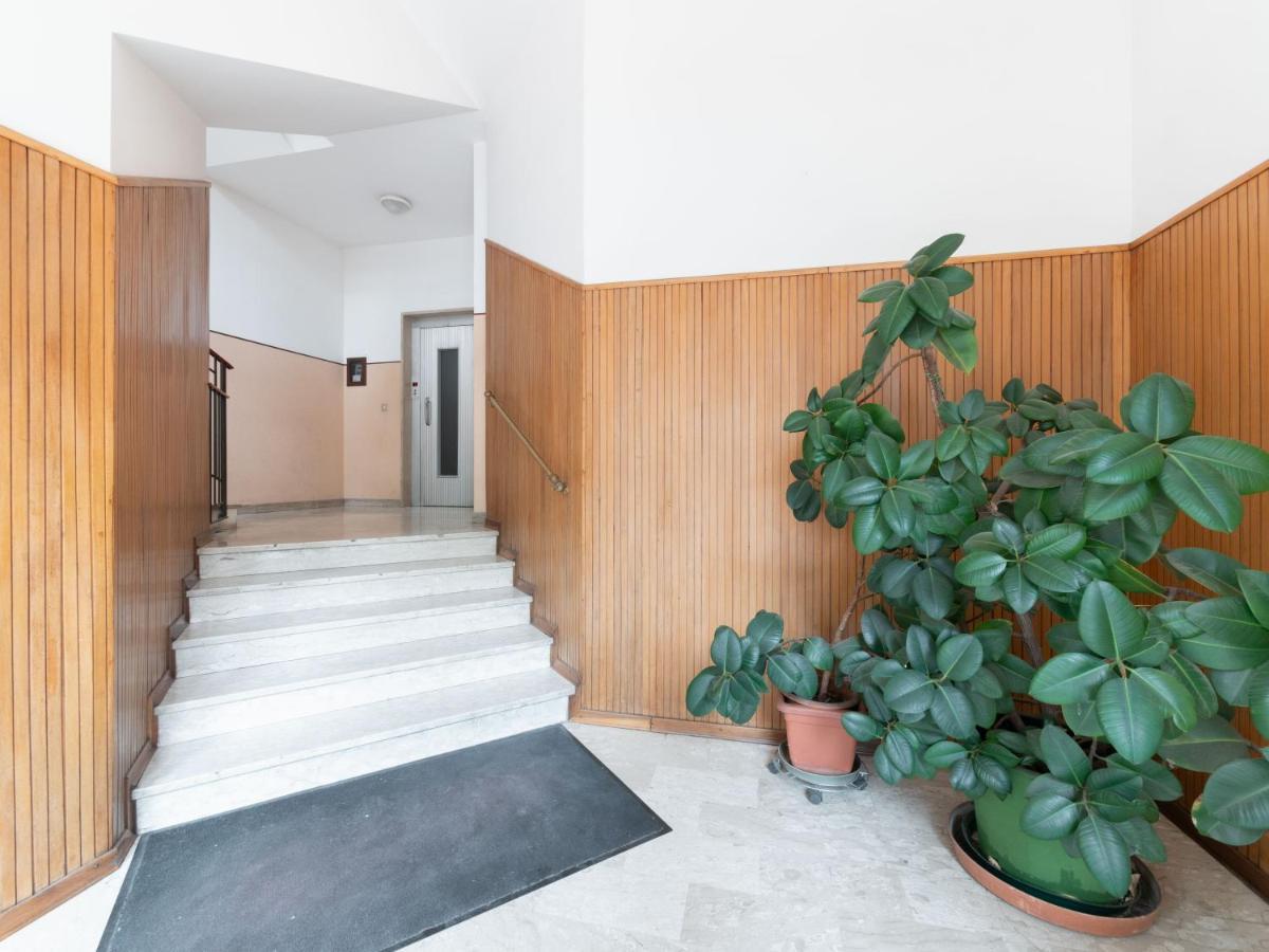 פסארו Flaminia Bright & Roomy Apartment מראה חיצוני תמונה